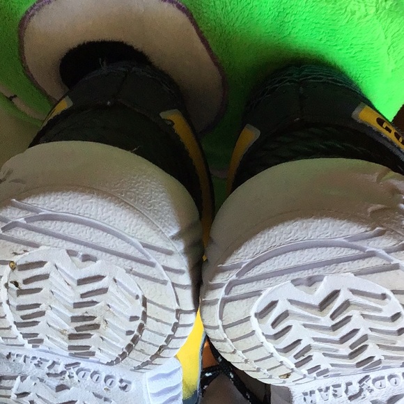 Boys Goodyear Sneakers - Picture 5 of 9